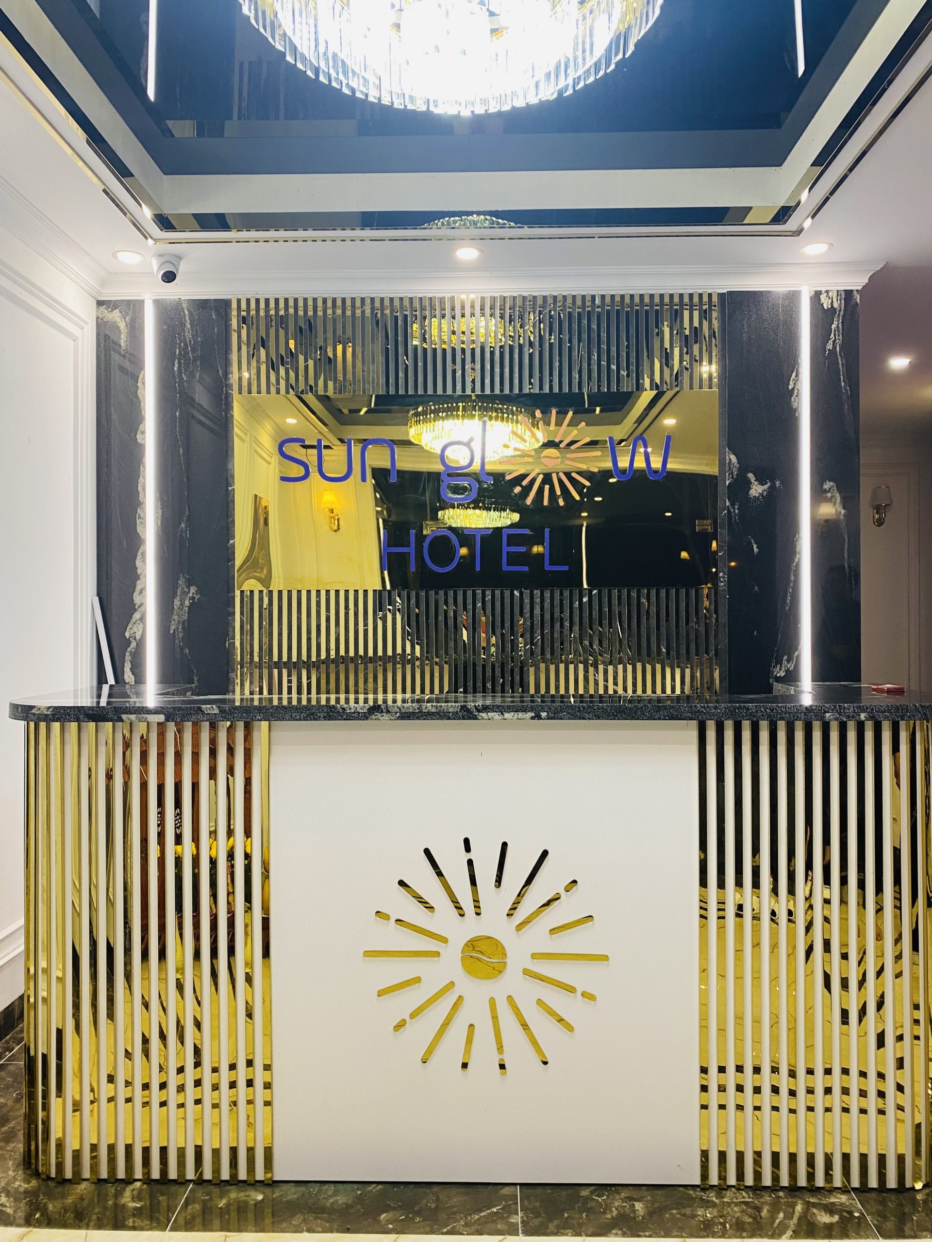 Khách sạn SunGlow - Lịch lãm, sang trọng