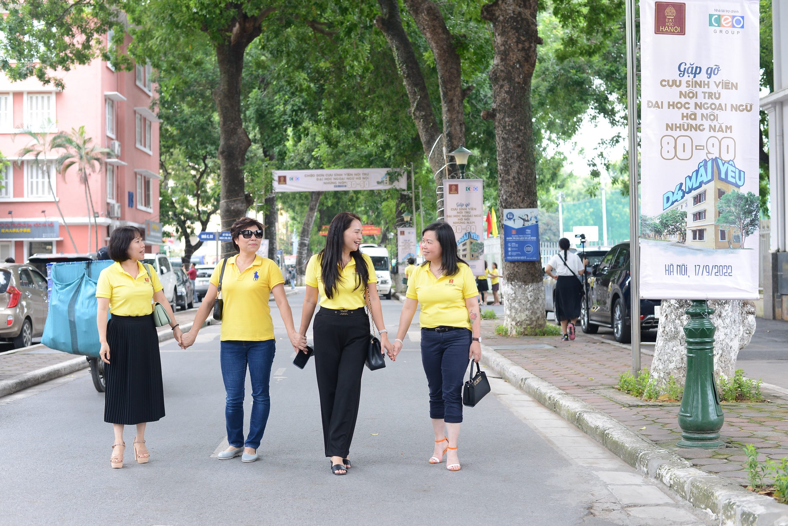 Những ánh mắt, nụ cười rạng rỡ khi gặp lại