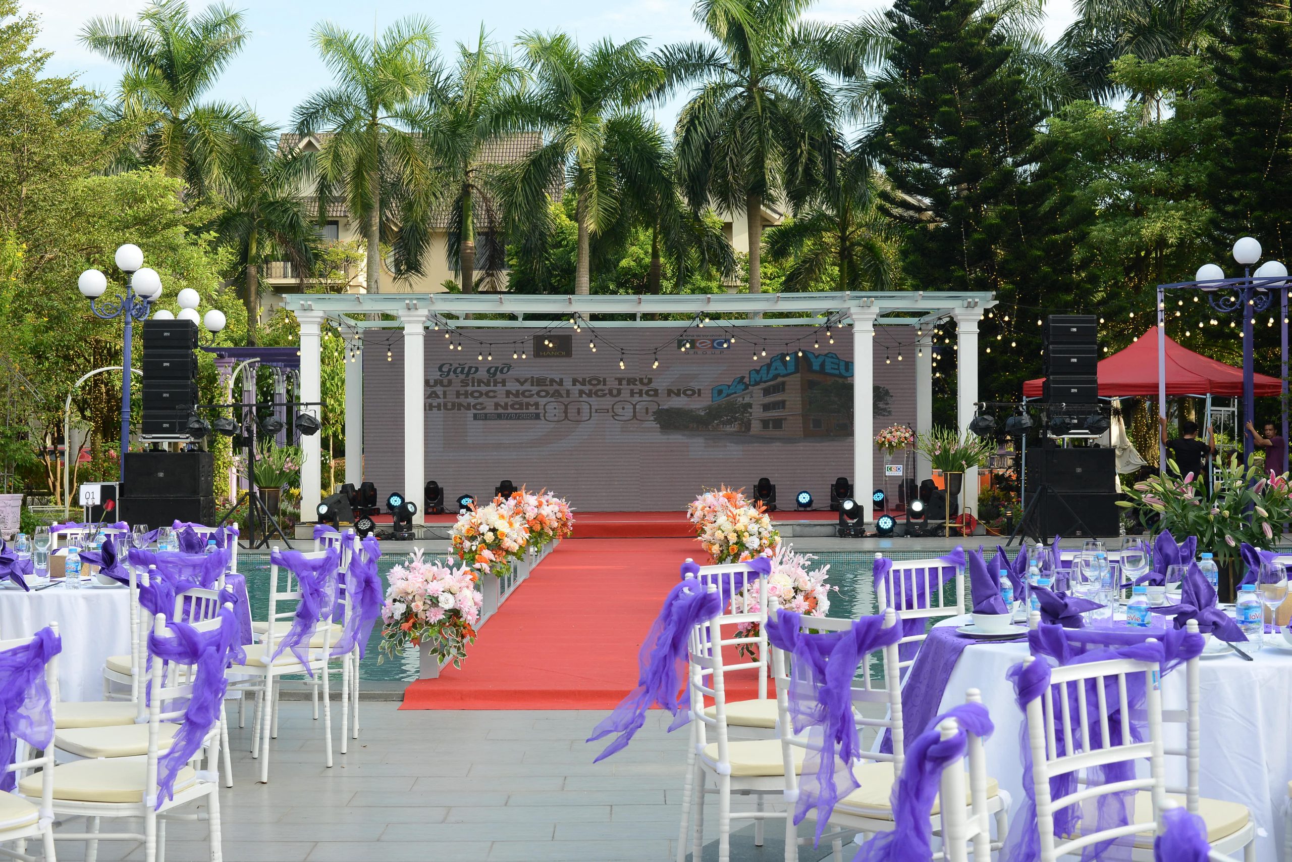 cựu sinh viên nội trú
