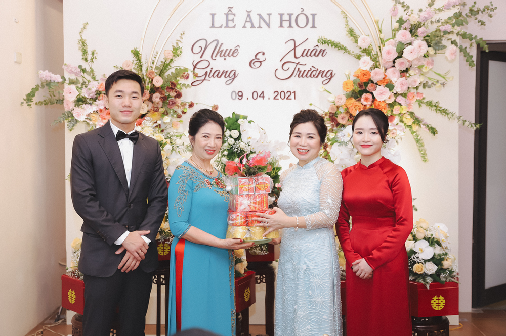 Nhà gái lại quả cho nhà trai