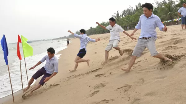 Team building ngoài trời Cướp Cờ