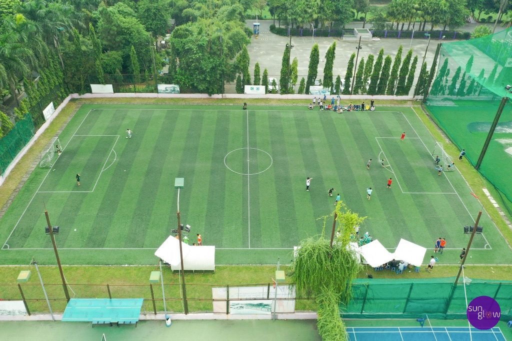 Khu vực sân bóng